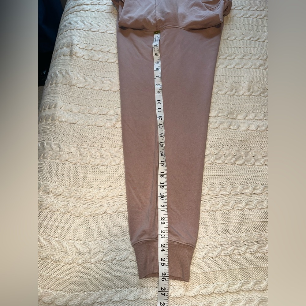 Athleta Balance Jogger Tan Size Medium - Picture 9 of 9
